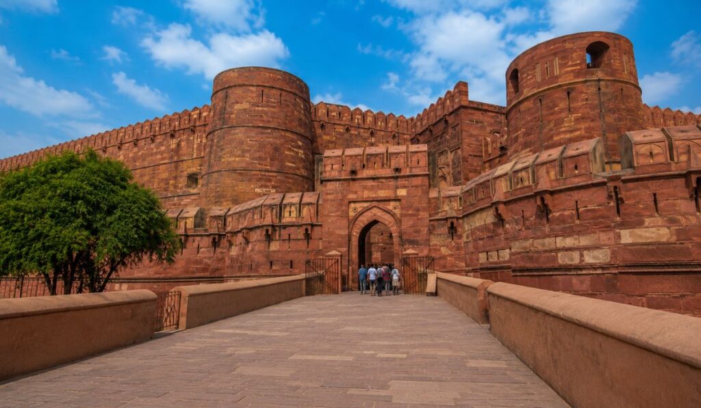 Hidden Facts About Agra Fort Most Tourists Don't Know That You Need To Known